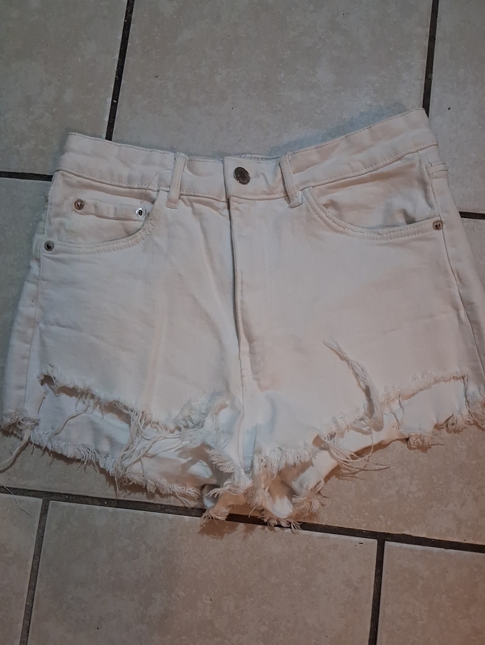 *MUST BE BUNDLED* ZARA Womens Size 6 White Frayed Hem High Waisted Denim Shorts